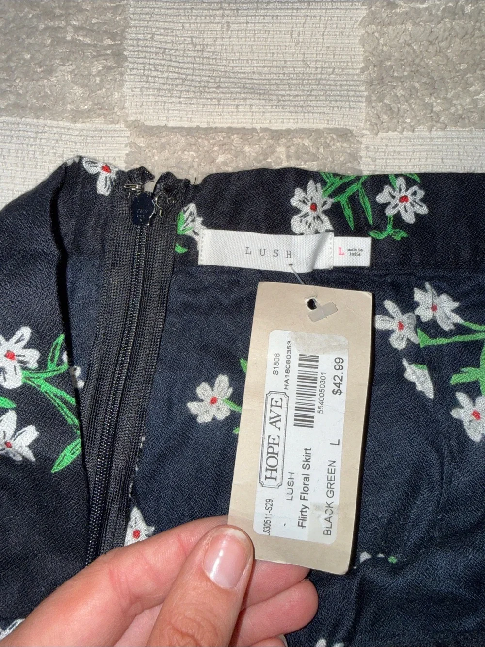NWT Lush Flirty Floral Skirt size L